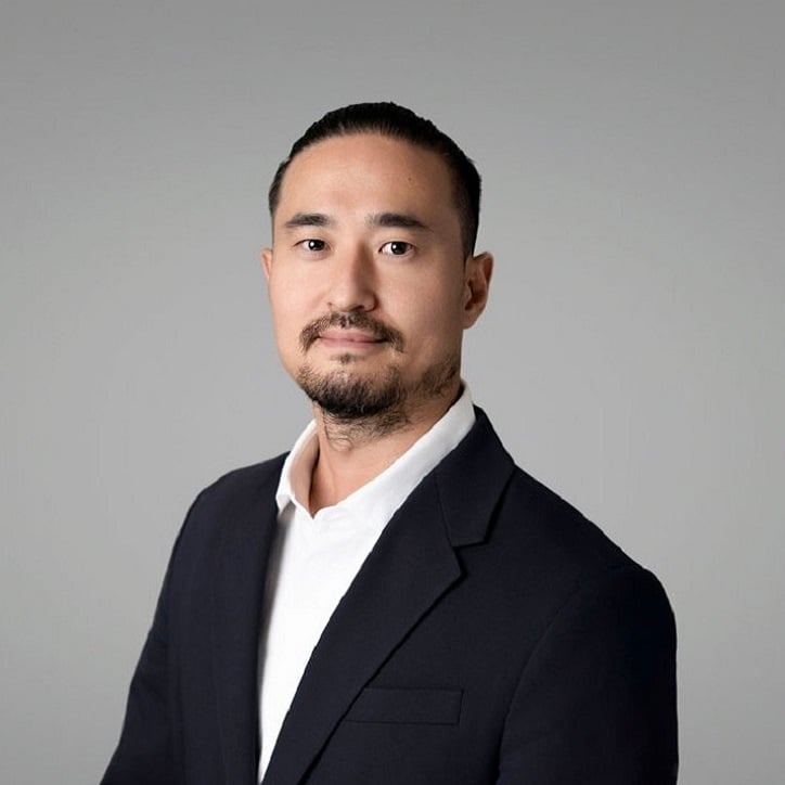 YUSAKU SATO